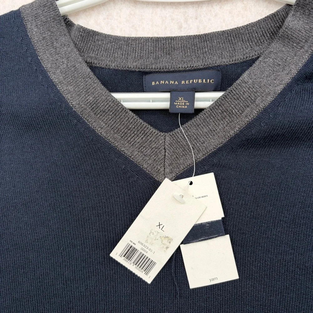 Banana Republic Men XL Navy Blue Silk Cotton Cashmere V-Neck Sweater 606323-01-1